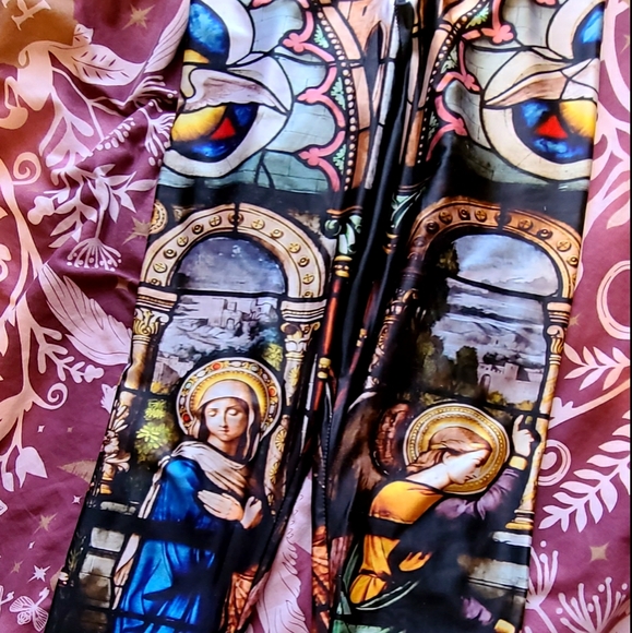Blackmilk Pants - Blackmilk cathedral leggings